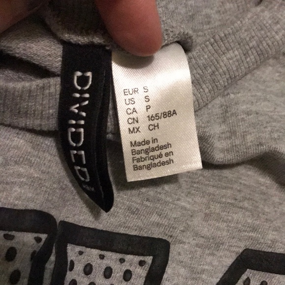 Sweatshirt - Picture 2 of 2